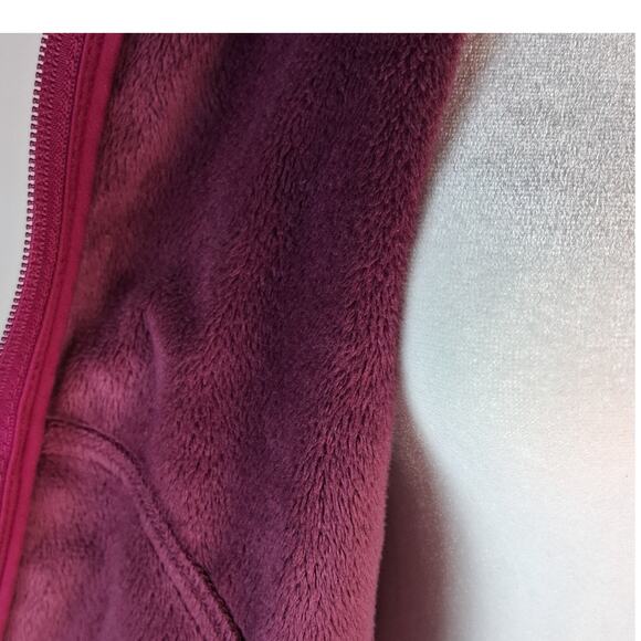 Sporty Berry Pink Double Diamond Skiing Jacket Size M Adjustable Cuffs Mock Neck - Picture 13 of 14